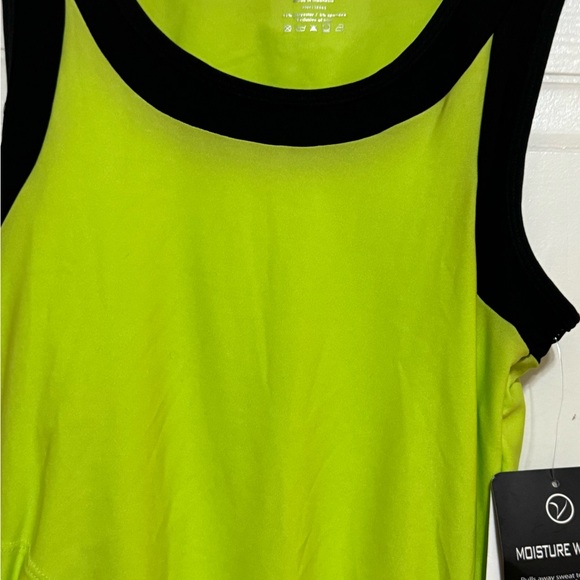 Vogo Athletics Sz S Activewear Top NWT😊😊 - Picture 7 of 9